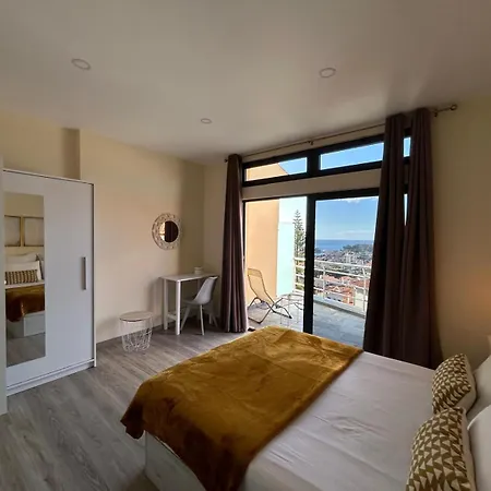 Casa *