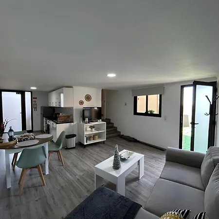 Casa *